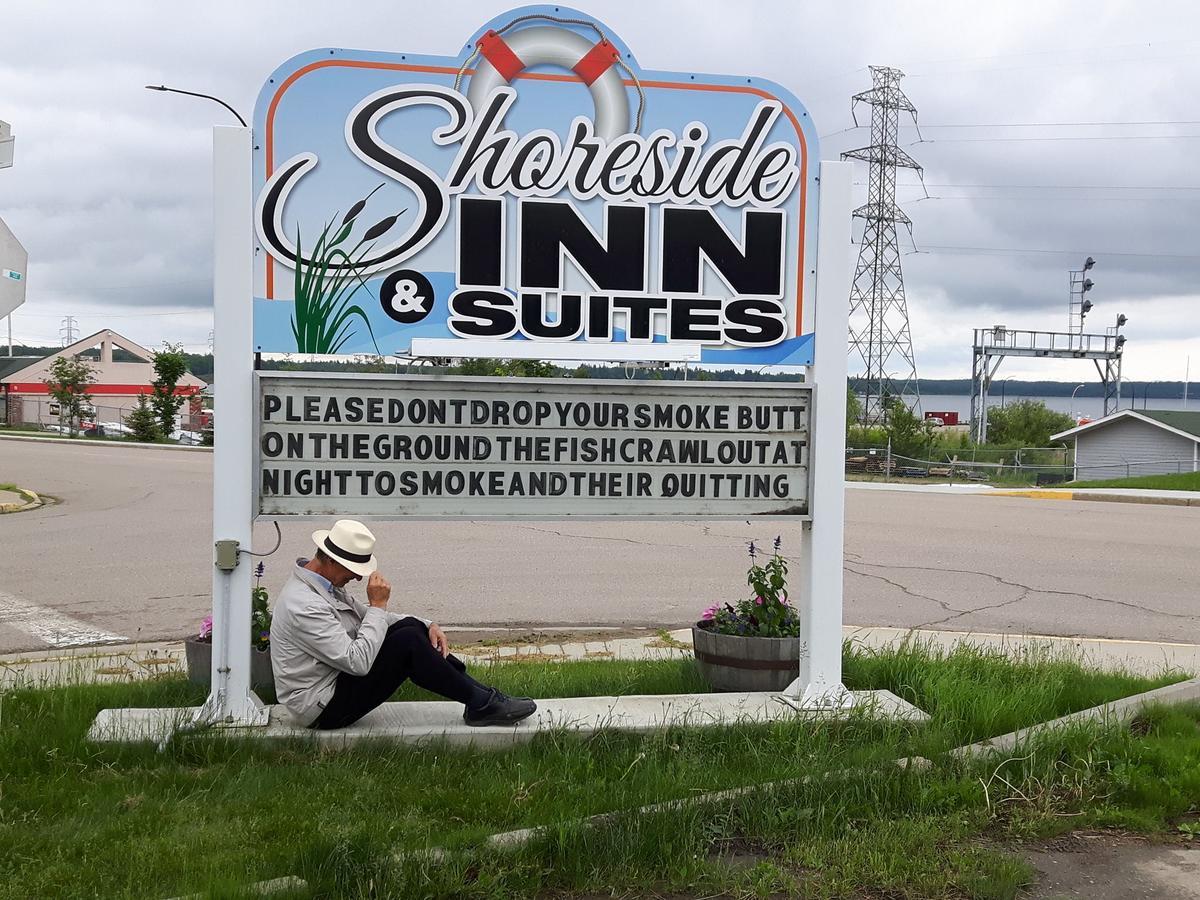 Shoreside Inn & Suites Wabamun Exterior photo